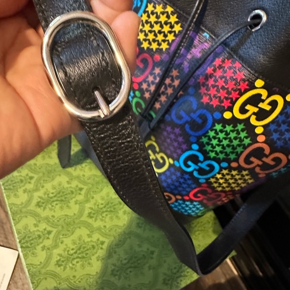 Gucci Supreme monogram Psychedelic bucket bag - Picture 10 of 13